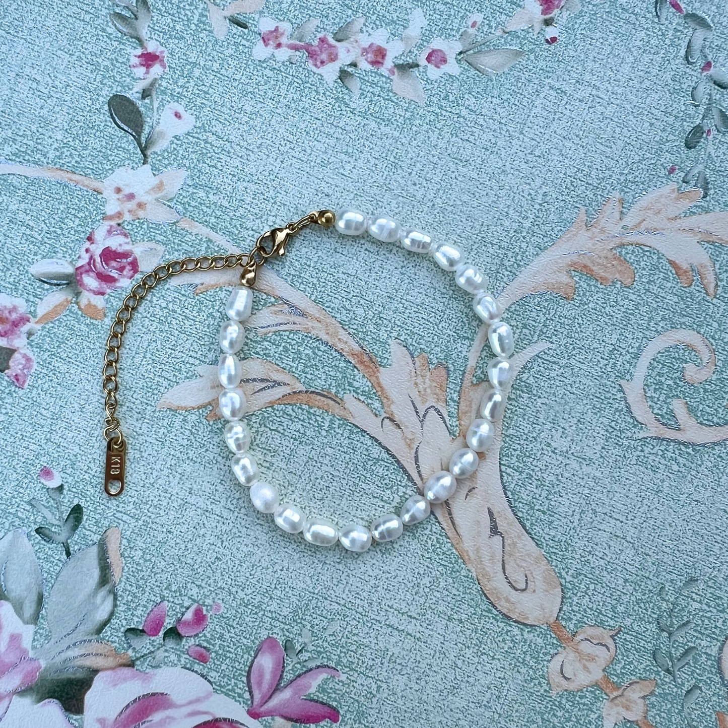 Palace Essentials - Rice Pearl Bracelet