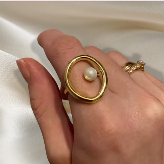 Courtier's Secret Pearl Embrace Ring