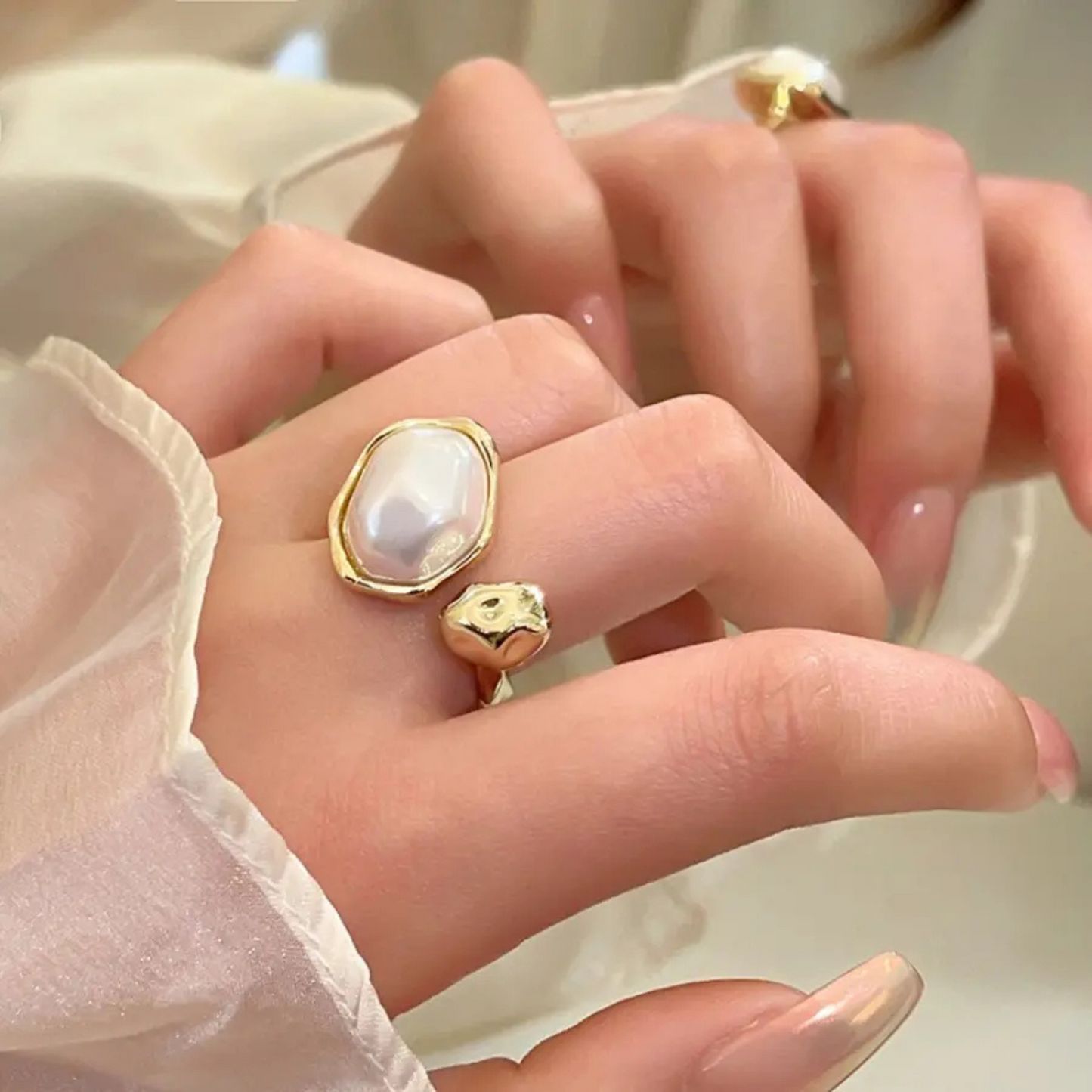 Baroque Memoir Pearl & Pebble Duo Ring